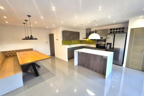Outstanding Kitchen/