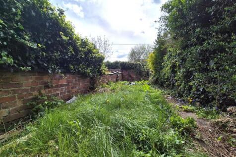 Sunny Rear Garden