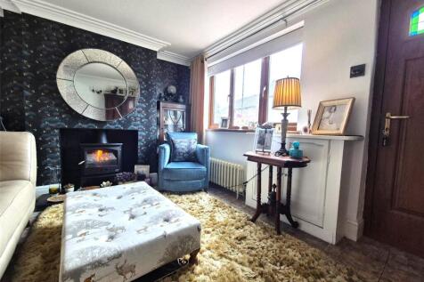 Front Lounge