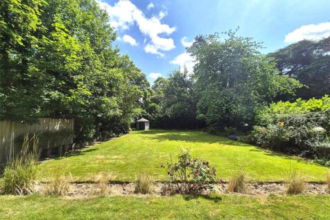 Large Rear Garden