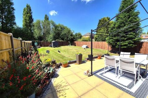 Large Rear Garden