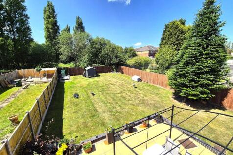 Large Rear Garden