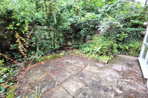 Patio Style Garden