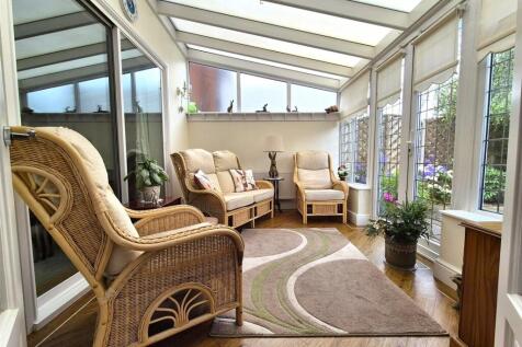 Sun Lounge