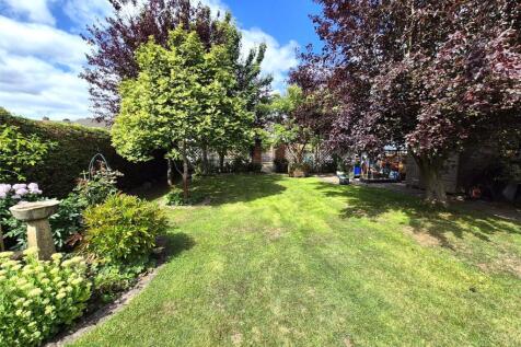 Long Rear Garden