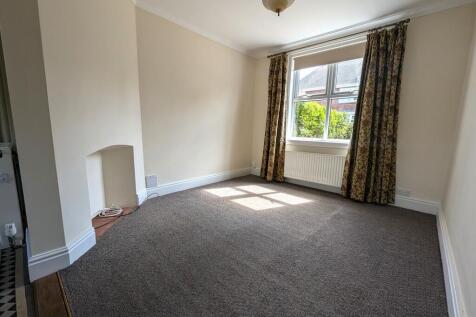 RECEPTION ROOM 2.