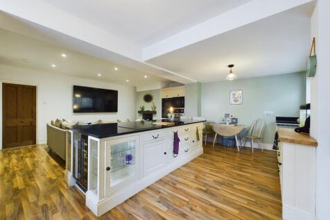 Kitchen/ living area
