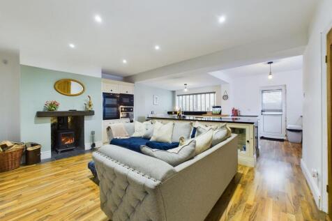 Kitchen/ living area