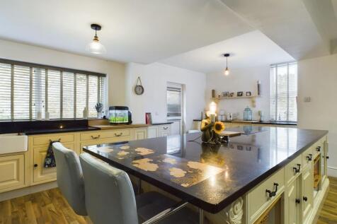 Kitchen/ living area