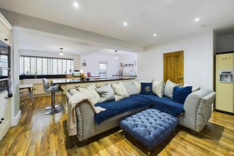 Kitchen/ living area