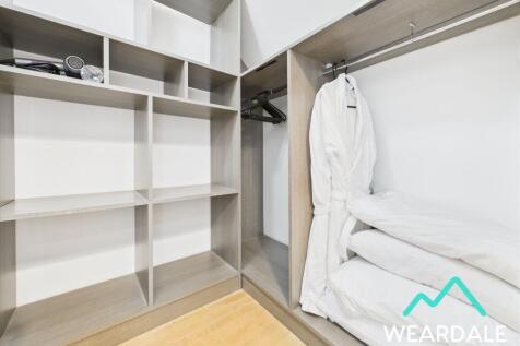 Walk-in Wardrobe