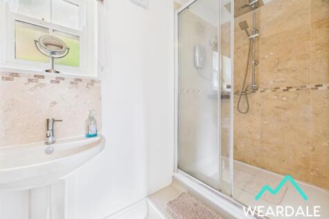 Bedroom 2 En-suite