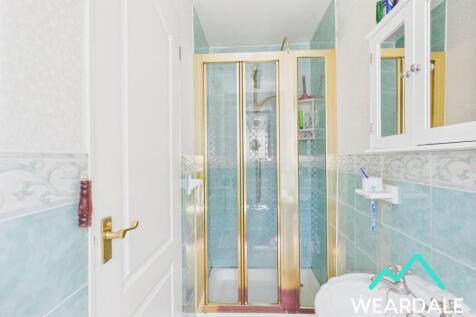 Bedroom 1 En-suite