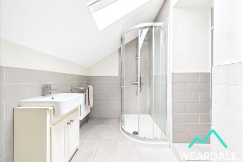 Bedroom 1 En-suite