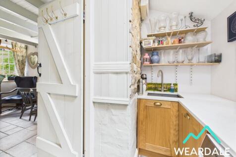 Utility room and WC