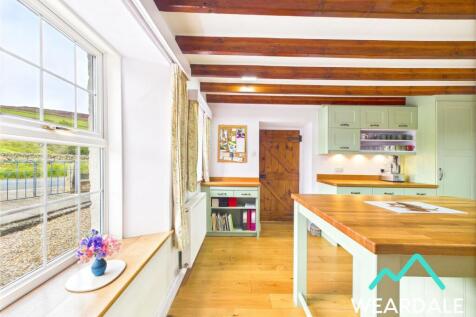 Kitchen/Dining Area