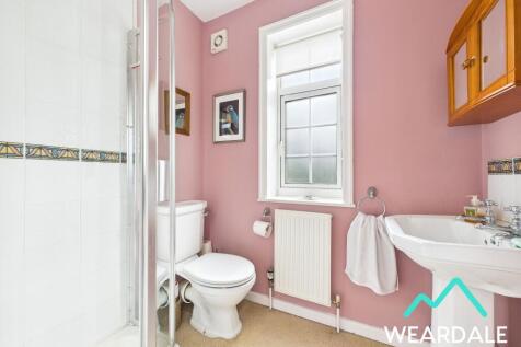 Bedroom 1 En-suite