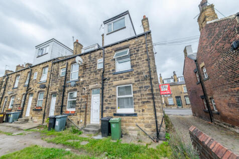 CLOUGH STREET MORLEY LEEDS LS27 8QZ