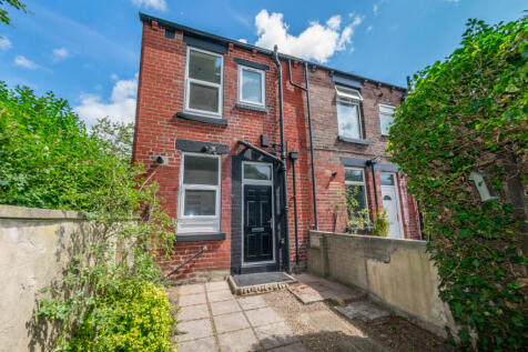 6 THE MOUNT ROTHWELL LEEDS LS26 0JG