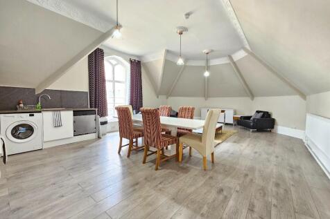 Communal Lounge