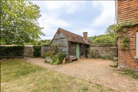 Utility barn