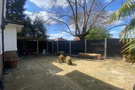 Private front yard