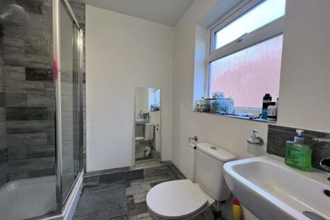 Bathroom-Downstairs