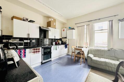 Communal Kitchen