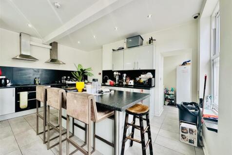 Communal Kitchen