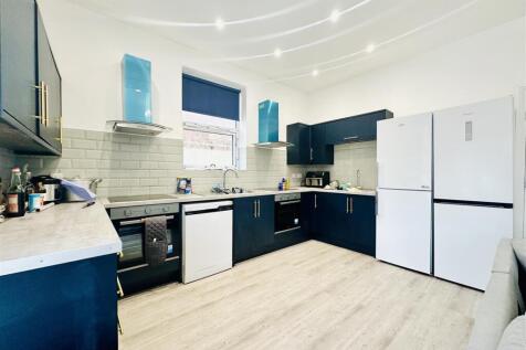Communal Kitchen