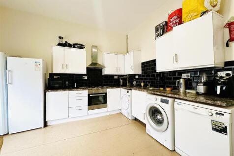 Communal Kitchen