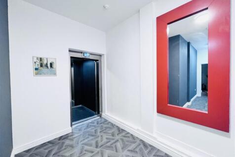 Communal Lift