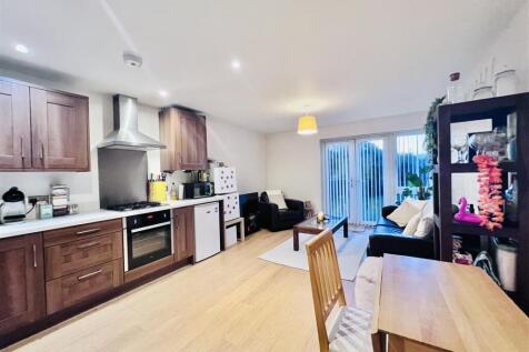 Open Plan Living & Kitchen