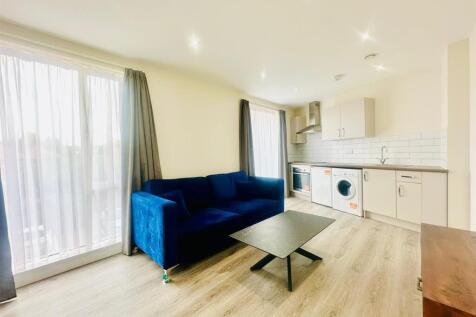 Open plan living/kitchen