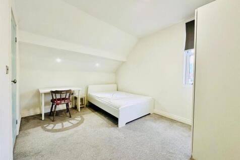 WhatsApp Image 2024-10-07 at 09.52.21.jpeg