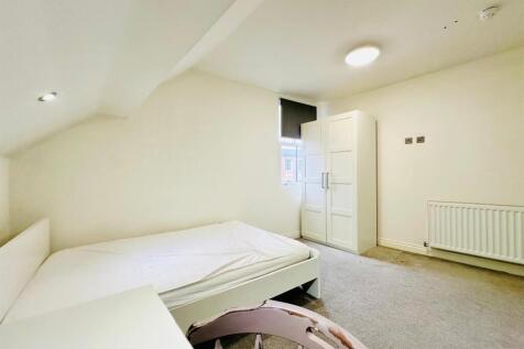 WhatsApp Image 2024-10-07 at 09.52.59.jpeg