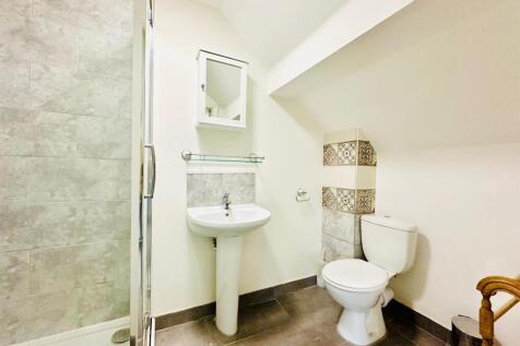 WhatsApp Image 2024-10-07 at 09.52.21 (1).jpeg