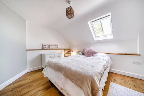 Bedroom (Double)