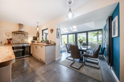 -68f25cda4f4f0-l-1369228-24-68f12c0e03d0a