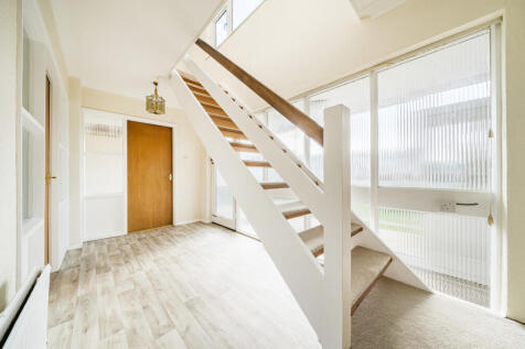 -68f7a52e74ac4-l-1371789-10-68f67de0e48db-ARW