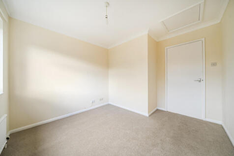 -68f7a51d2ea21-l-1371789-14-68f67de737858-ARW