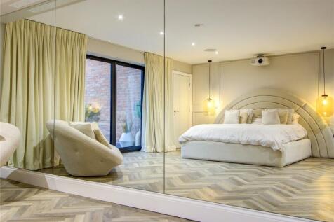 Principal Bedroom