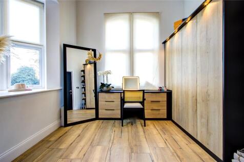Dressing Rm/Bedroom
