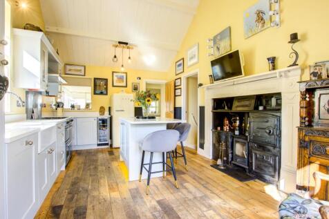 Kitchen/Breakfast 3
