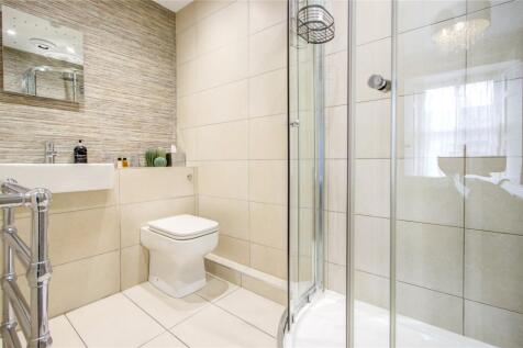 Bed 3 En-Suite