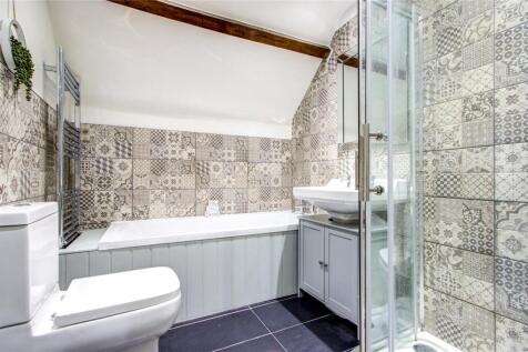 Jack &amp; Jill Bathroom