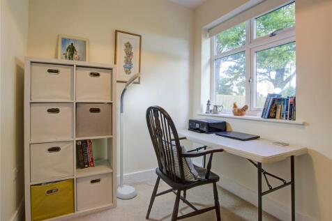 Bedroom 3/Study