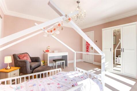 Bedroom 4 (2)