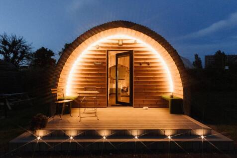 Twilight Pod