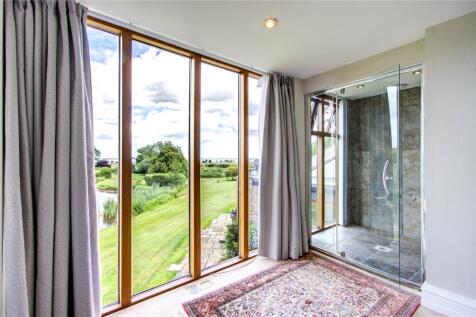 En-Suite Shower